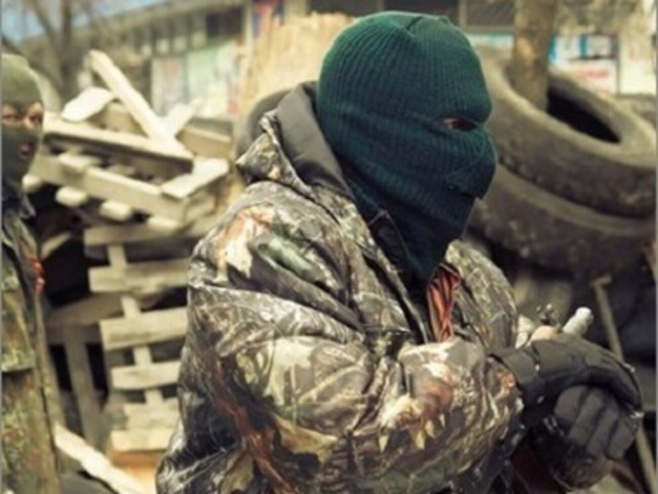 В ночь на 30 апреля экстремисты захватили здание горсовета и отделение милиции в Горловке