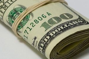 В последний день апреля доллар незначительно вырос