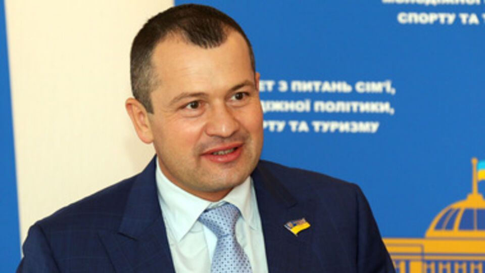 Артур Палатный: Для стабилизации ситуации нужно отказаться от политических амбиций