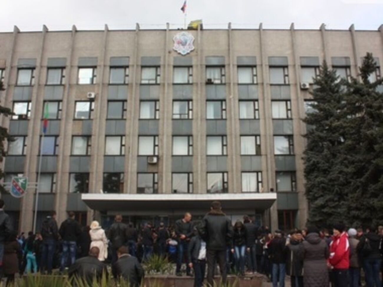 The Guardian: Украинская власть потеряла контроль над востоком страны