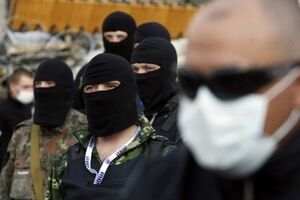 В боевиков изъято два автомата, карабин и два пистолета