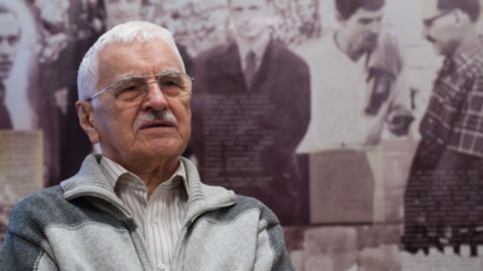 Сверстюк: Путин ниже Гитлера. Он прыщ, который выскакивает в непристойном месте