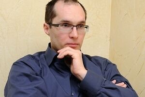 Юрий Бутусов