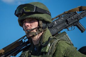 "Зеленых человечков" из крымчан пока набирать не будут