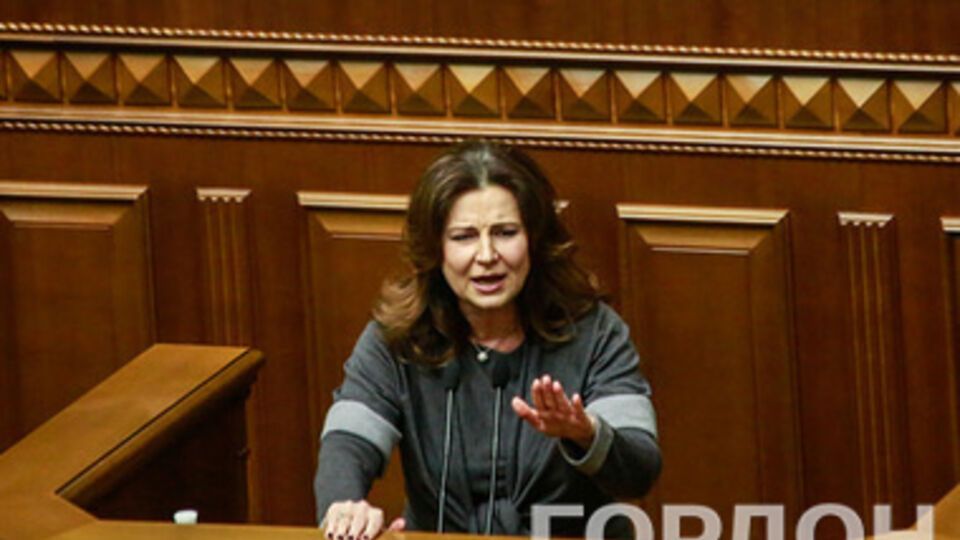 Внефракционный народный депутат Инна Богословская