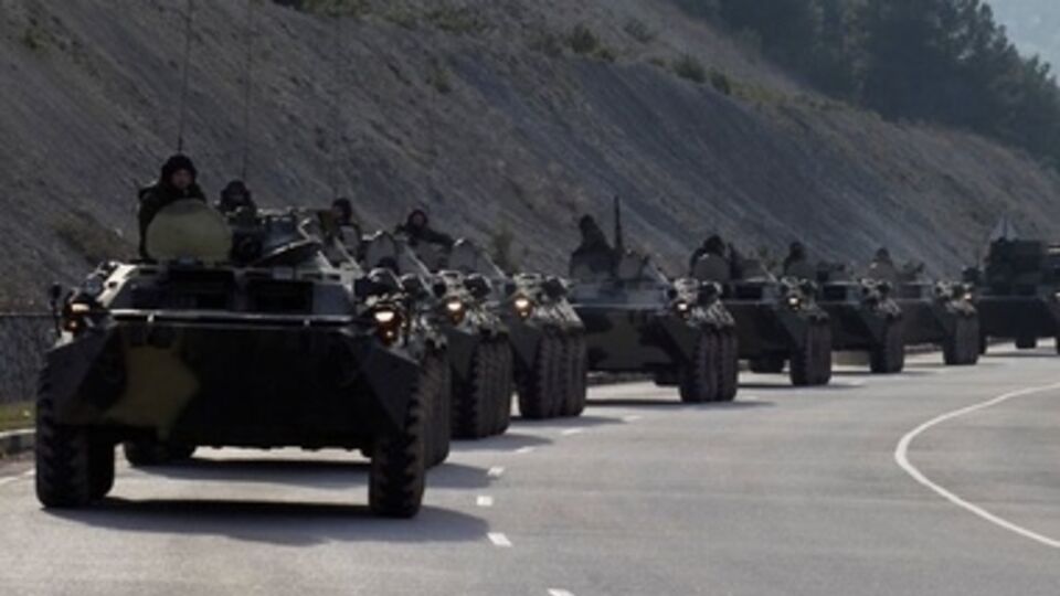 Российских военных у границы стало меньше