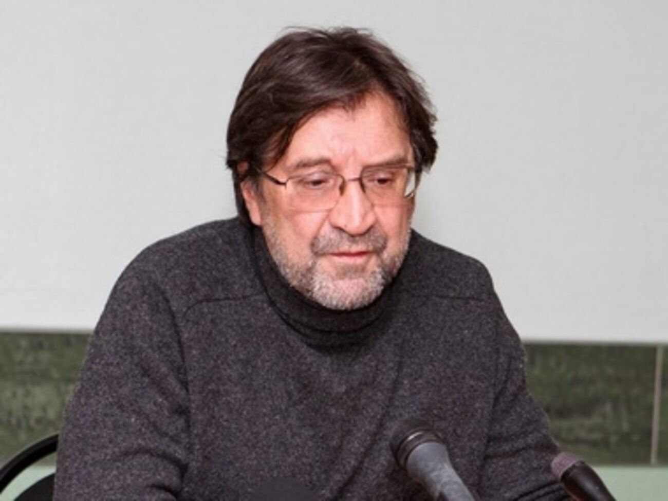 Невежественная злоба, хамство и пошлость в воплях многих телеведущих и активистов на трибунах меня поражает --- Шевчук