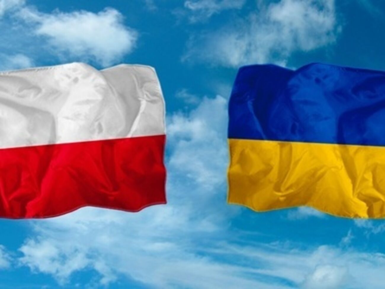 Польша поддерживает Украину в стремлении к европейским переменам