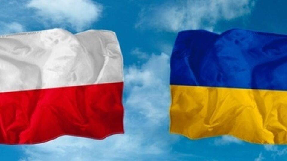 Польша поддерживает Украину в стремлении к европейским переменам