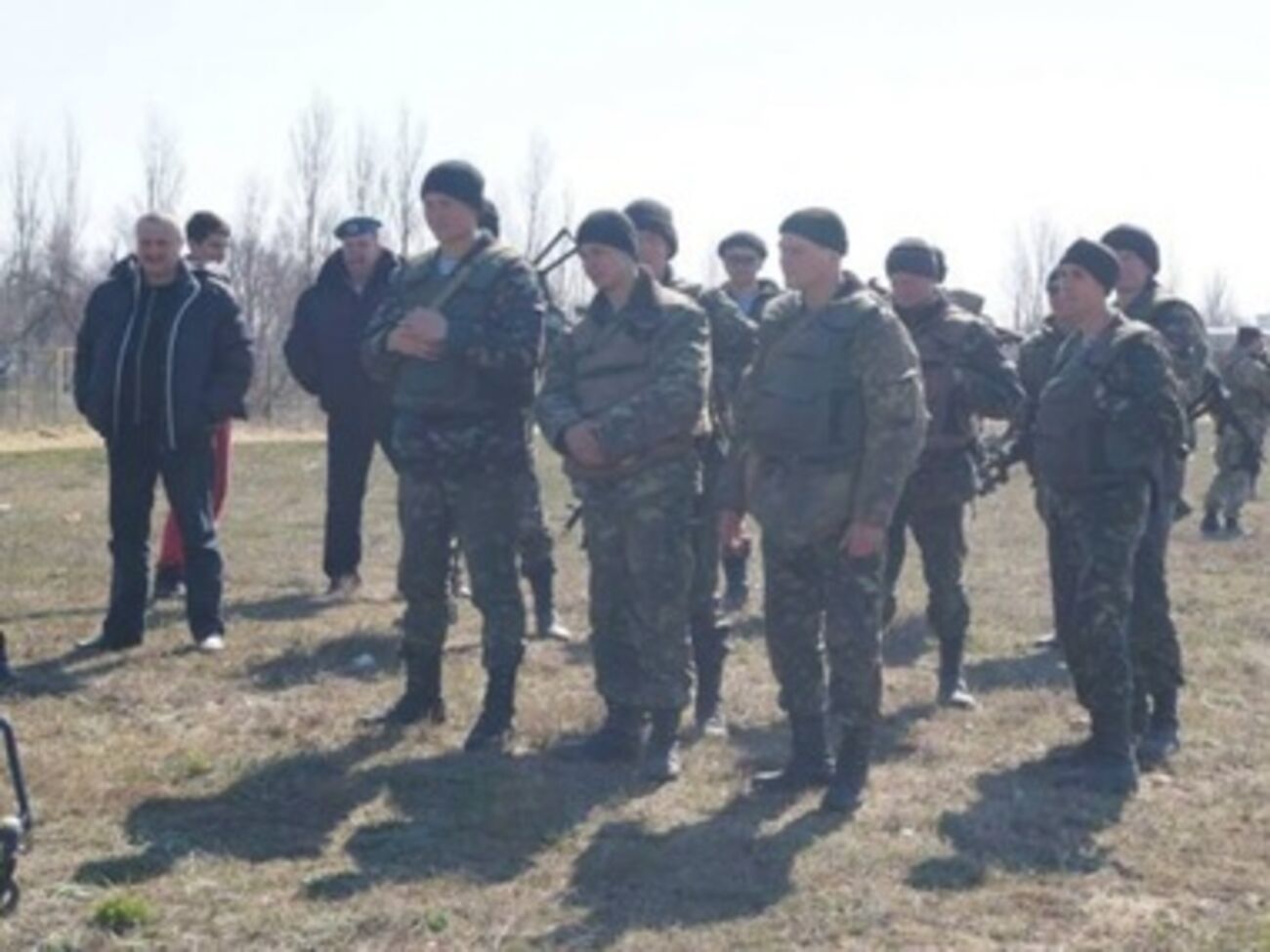 На границу с полуостровом прибыло подкрепление