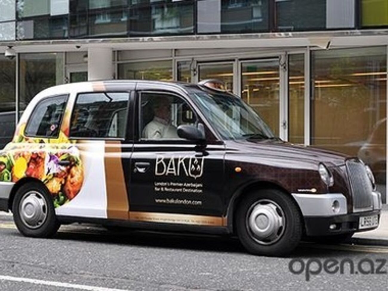 В Азербайджане таксистам запретили политические дискуссии с клиентами