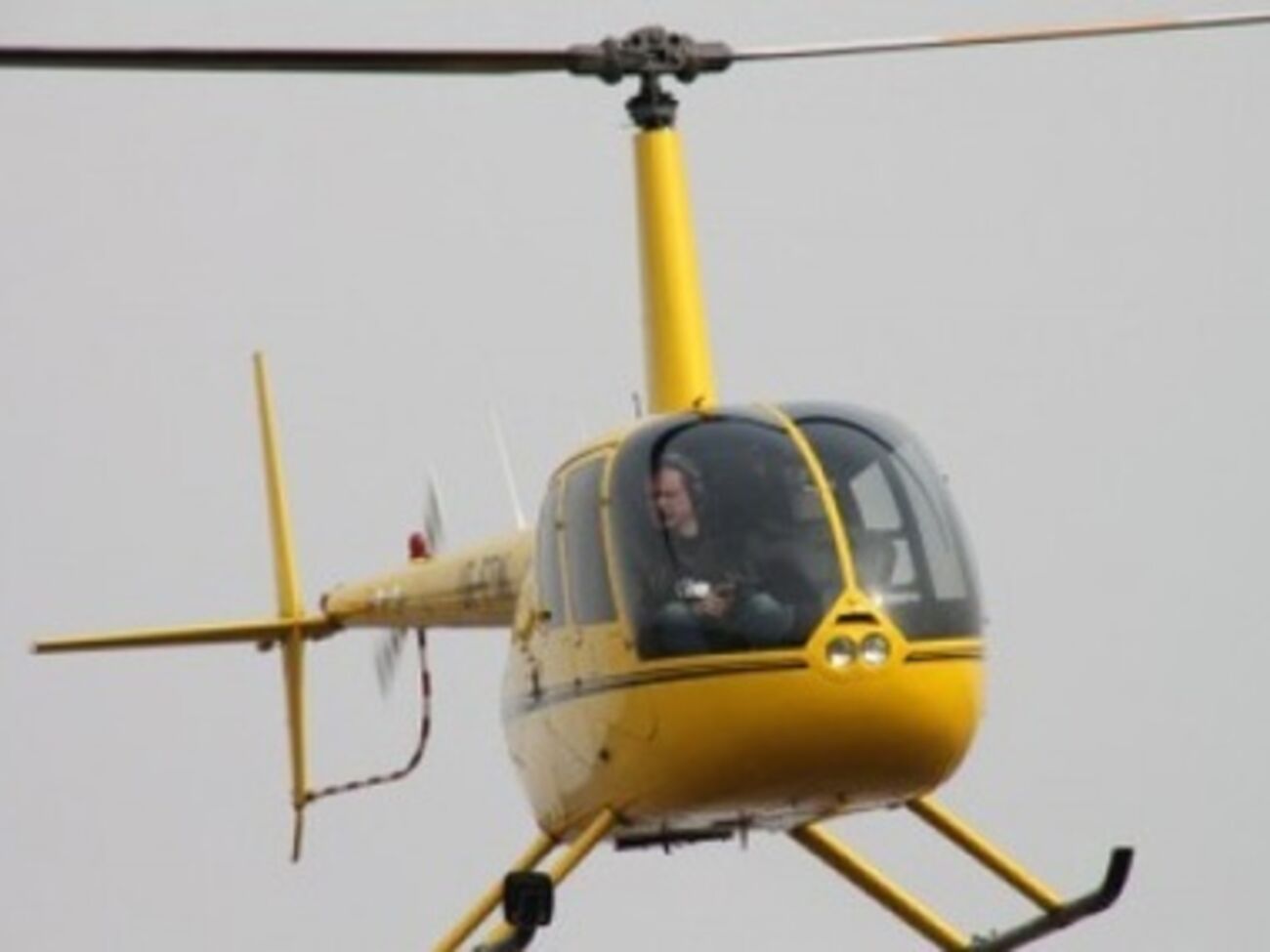 Невельчук служил в пограничных войсках в 90-х годах