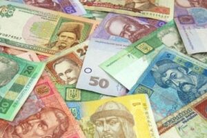 Украинцы вывели из банков около 15% средств