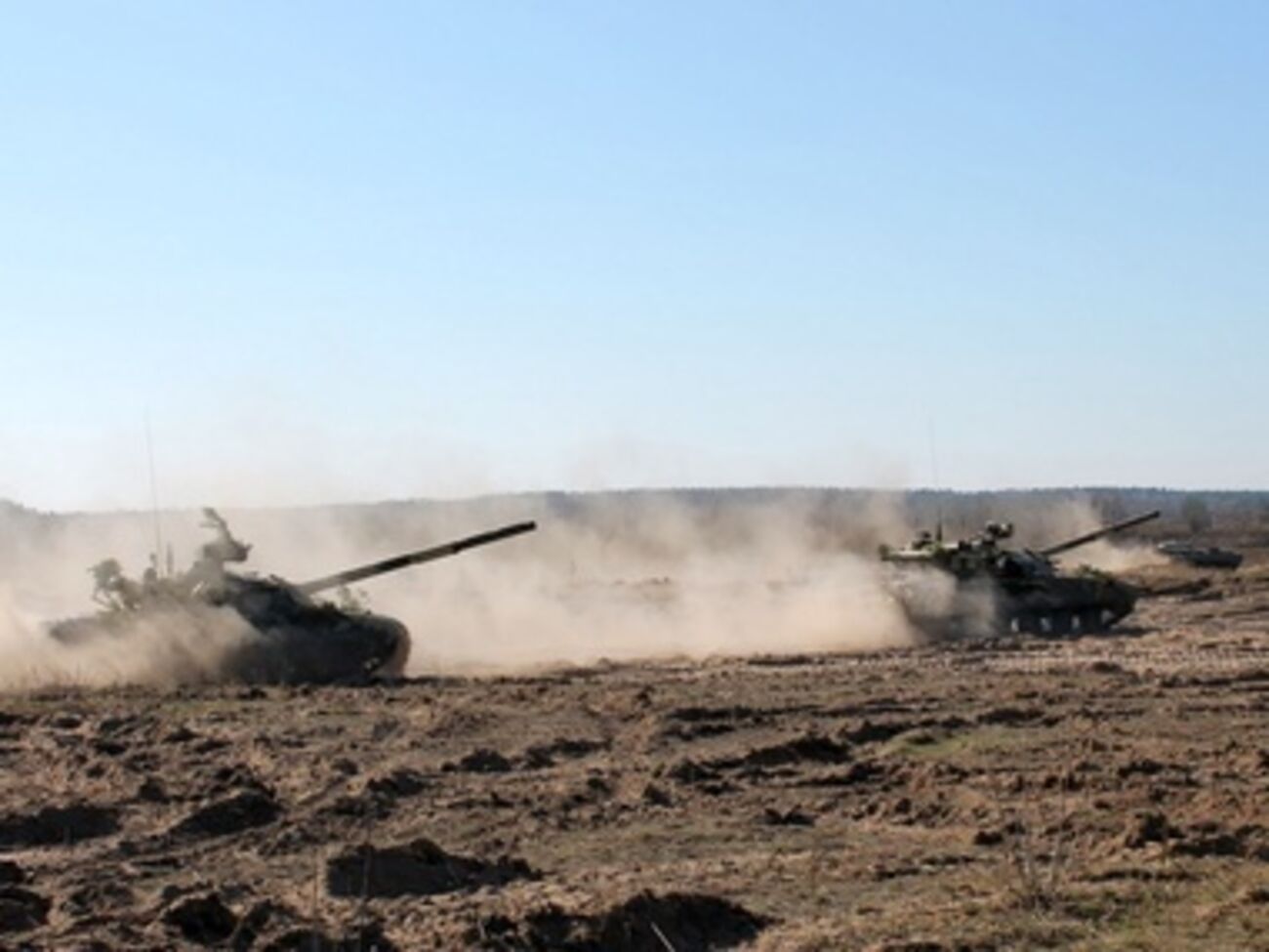 В Черниговской области прошли военные учения. Фоторепортаж