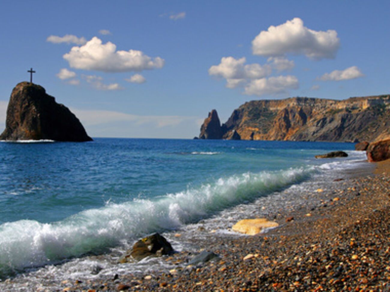 В Крым россиянам теперь нужно добираться&nbsp;поездом, затем автобусом, паромом и снова автобусом.