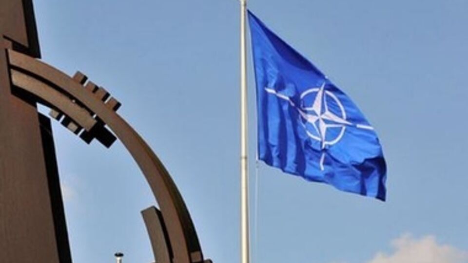 НАТО продолжает диалог с Россией