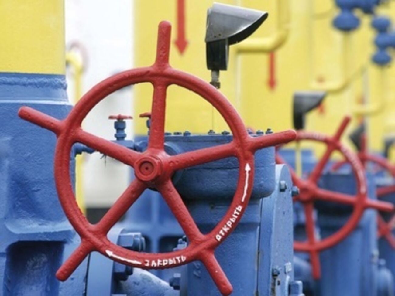 Европа возобновляет реверсные поставки газа в Украину