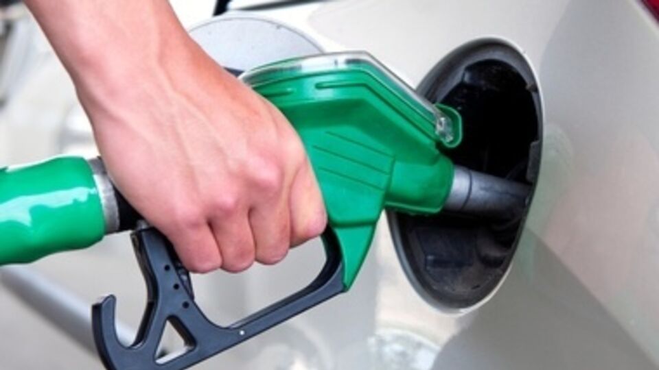 За два месяца цены на бензин выросли почти на три гривны