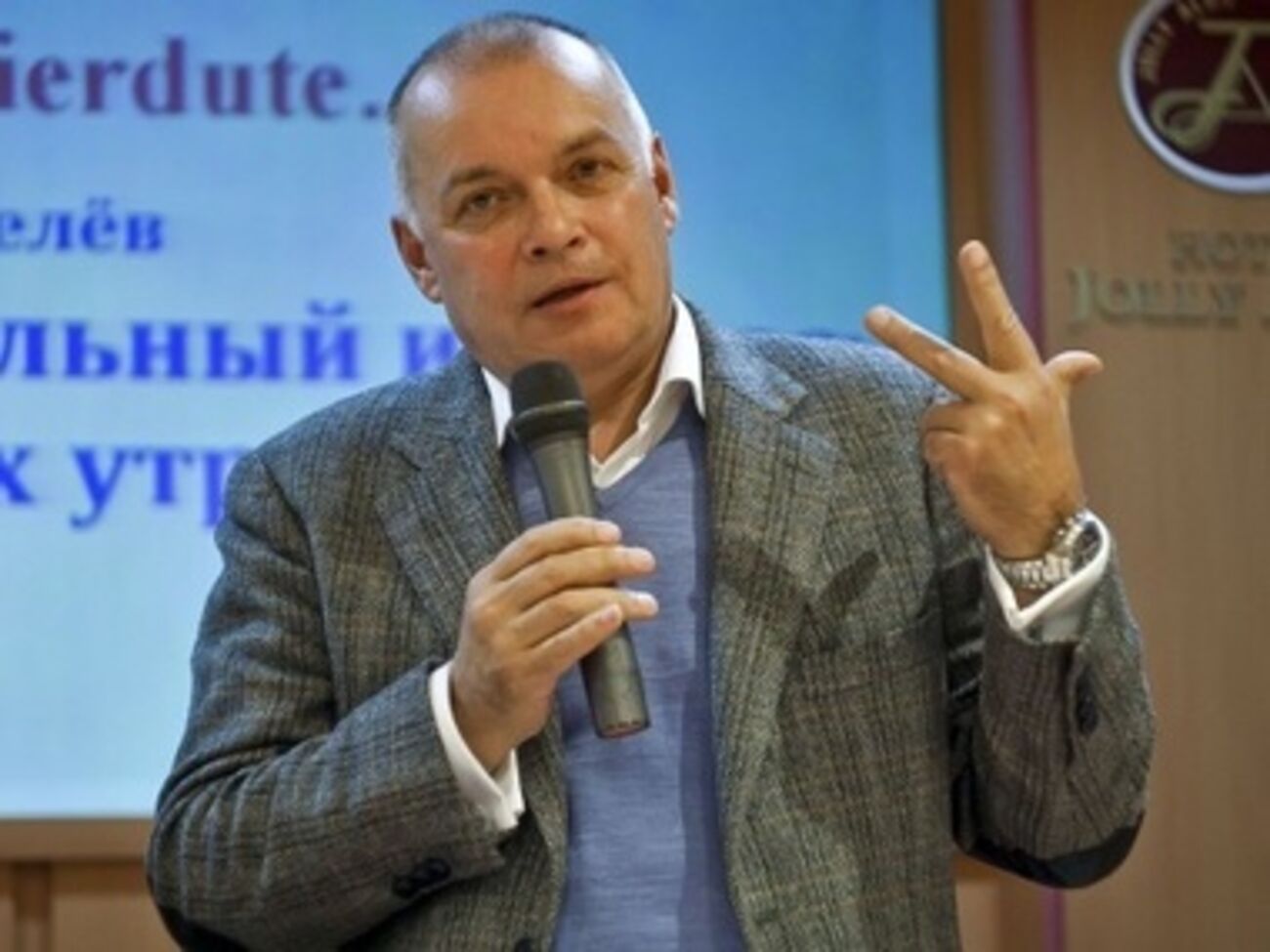 Дмитрий Киселев не смог попасть в Норвегию