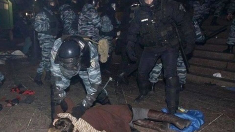 Число пострадавших в столкновениях в центре столицы выросло до 1737 человек