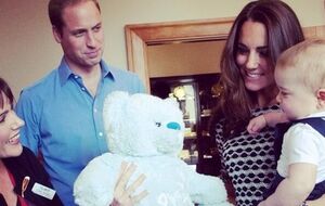 Маленький британский принц вышел в свет