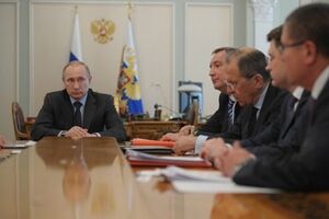 Владимир Путин провел совещание с министрами по вопросам торговли с Украиной