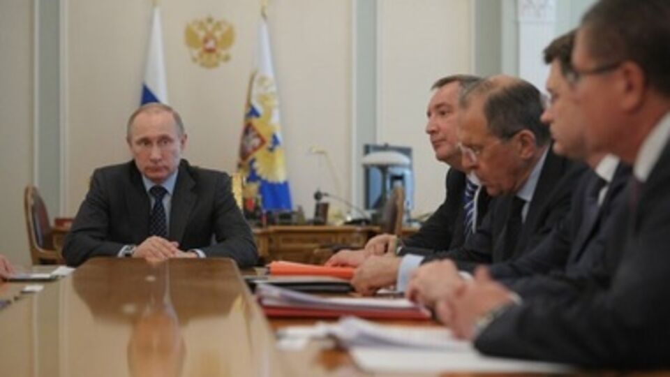 Владимир Путин провел совещание с министрами по вопросам торговли с Украиной