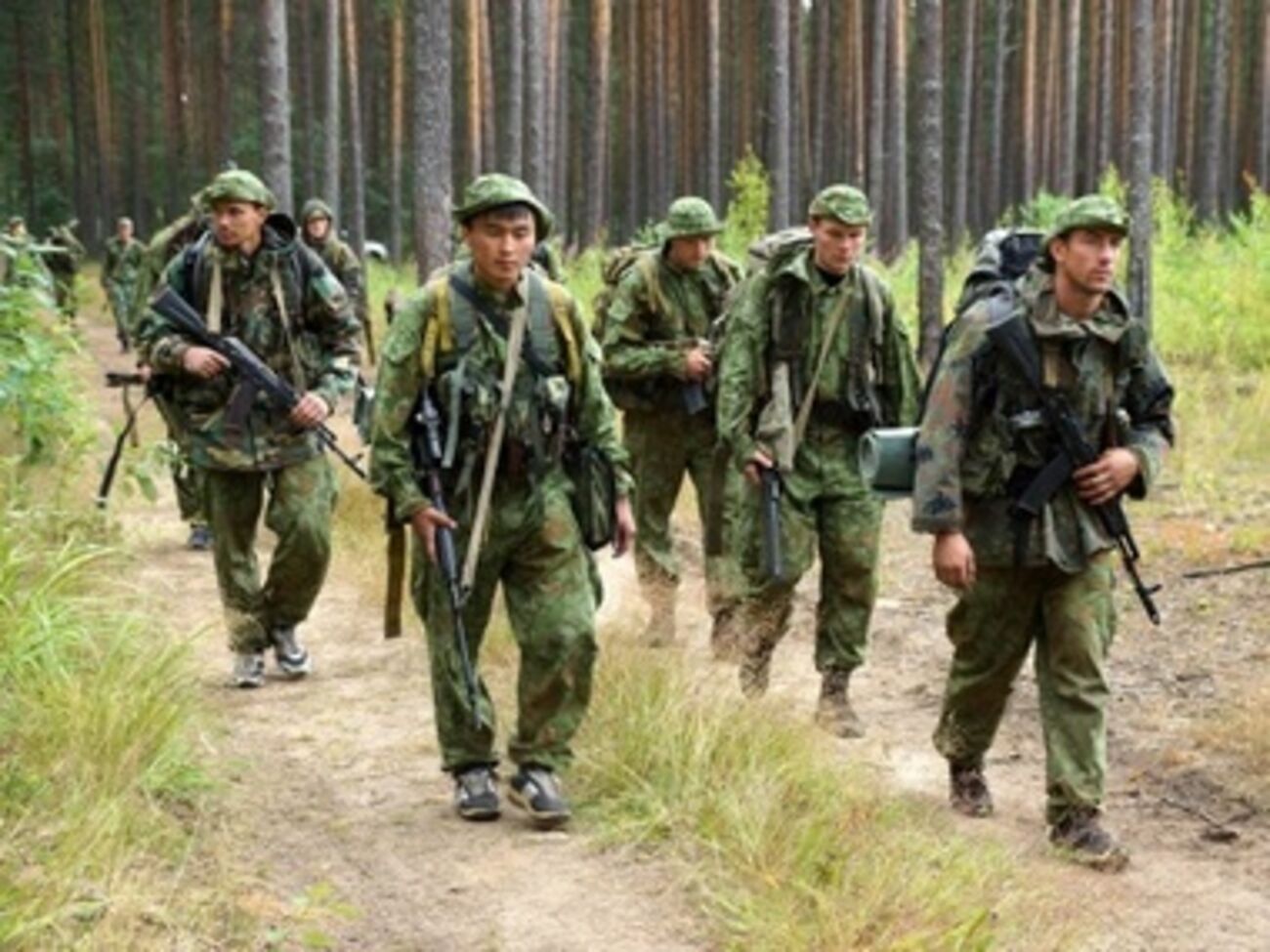 По данным группы "Информационное сопротивление", военных разведчиков вывезли в Ростов-на-Дону через Керченскую переправу