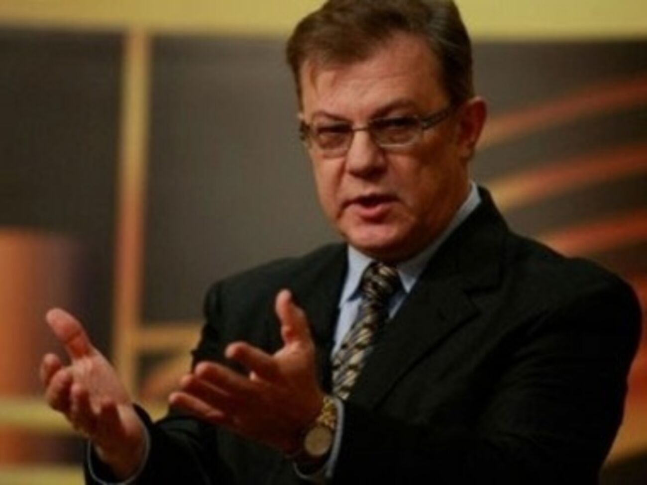 Владимир Лановой