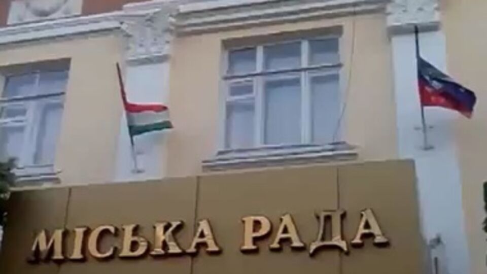 Захват Амвросиевского горсовета