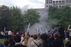 В здании прокуратуры выбиты стекла, есть раненые