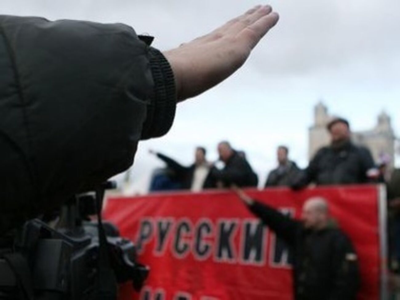 Украинский МИД возмущен, что неонацисты беспрепятственно маршируют по улицам России