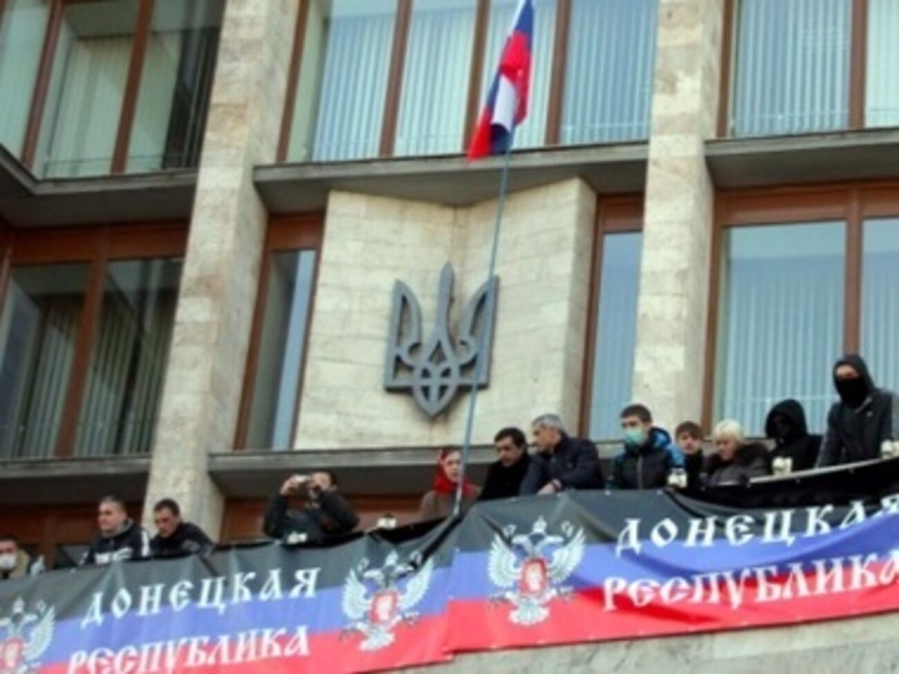 "Немецкая волна"&nbsp;составила список доводов, которые не позволяют считать легитимным голосование на "референдуме" сепаратистов.