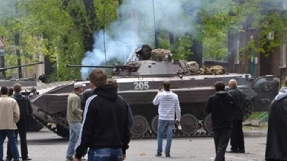 Ситуация в Мариуполе продолжает оставаться стабильно напряженной