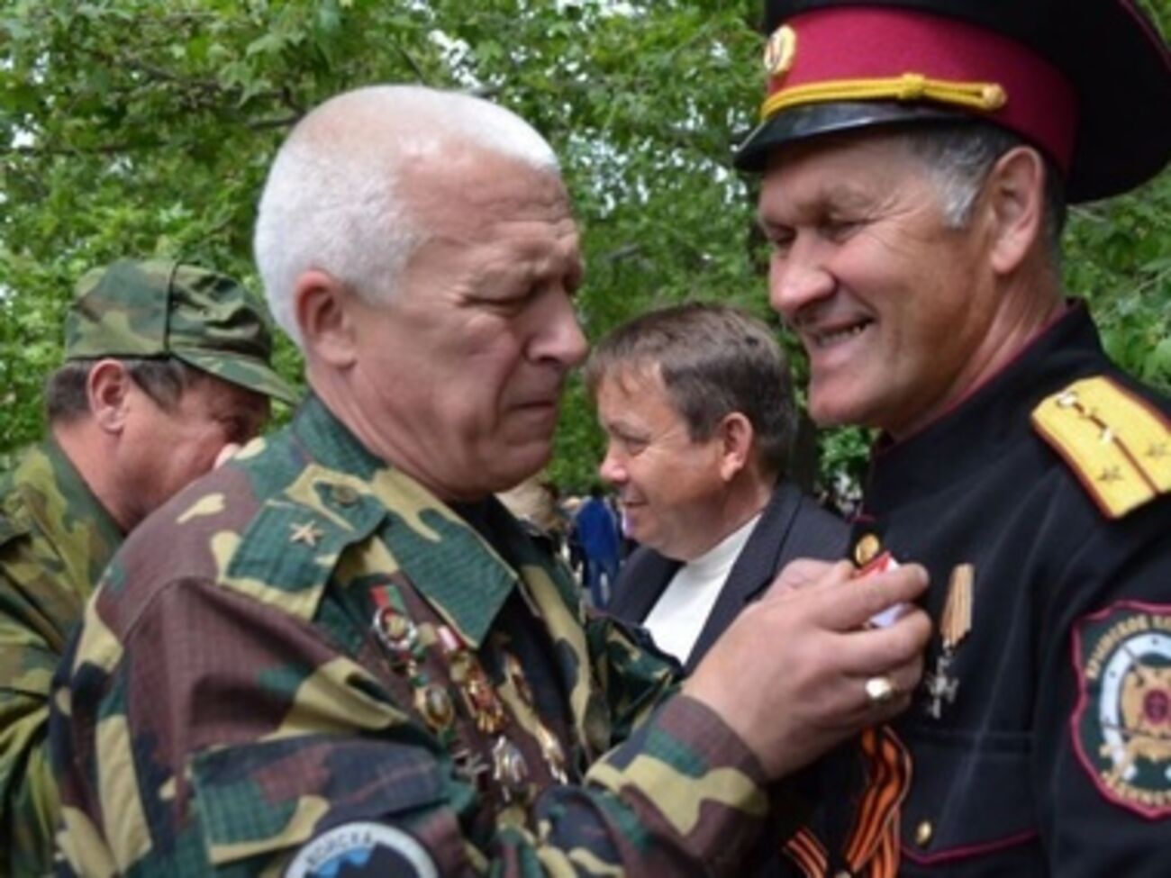 Награды получили около пяти тысяч участников сил самообороны по всему Крыму