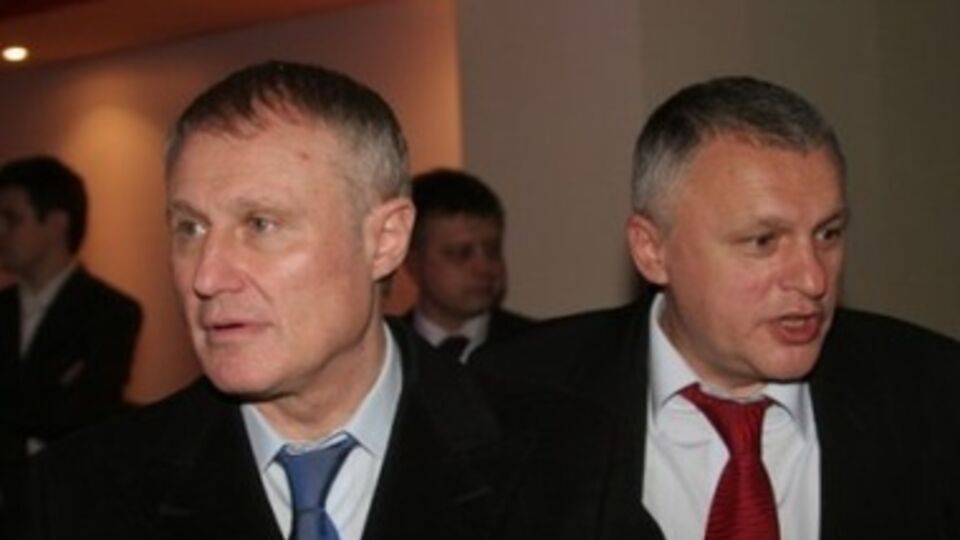 Григорий Суркис (слева) занимает должность вице-президента УЕФА, его младший брат Игорь – президент киевского "Динамо"