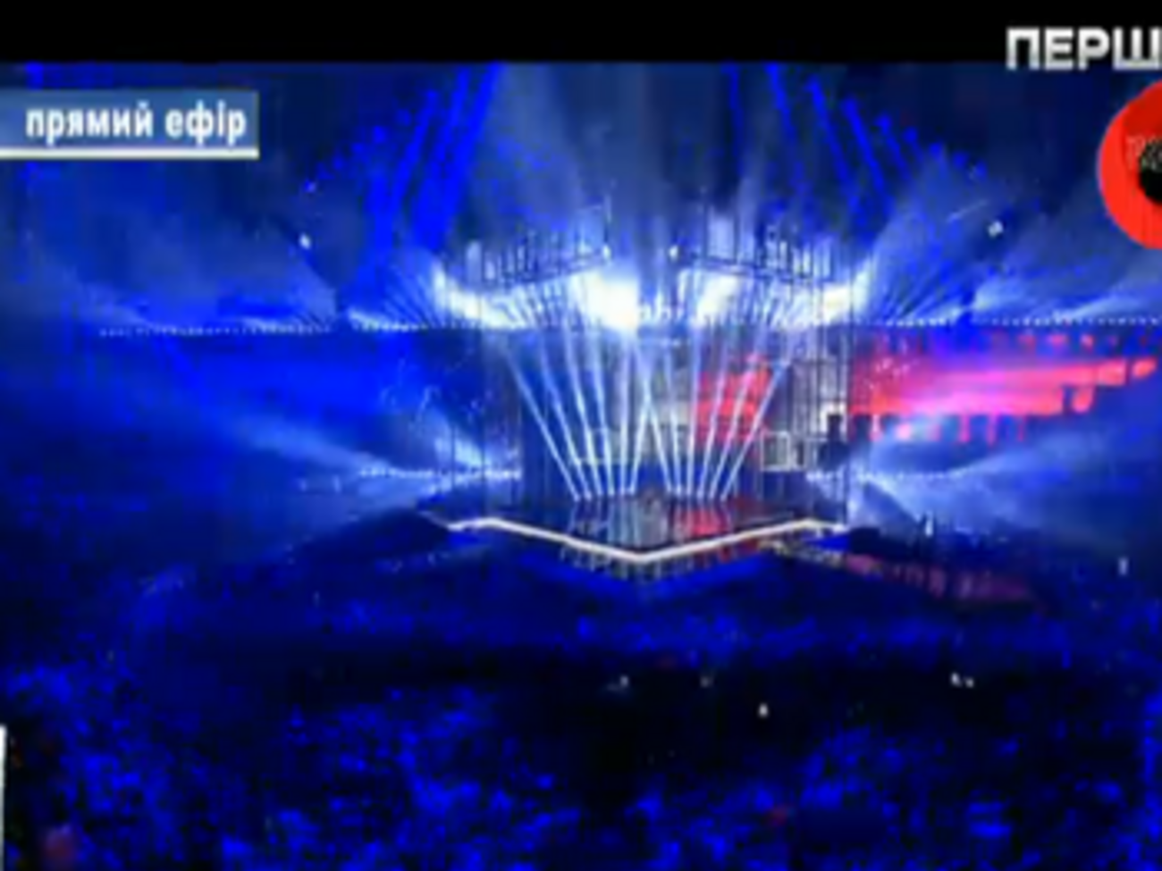 В прямом эфире конкурс транслирует "Первый национальный"