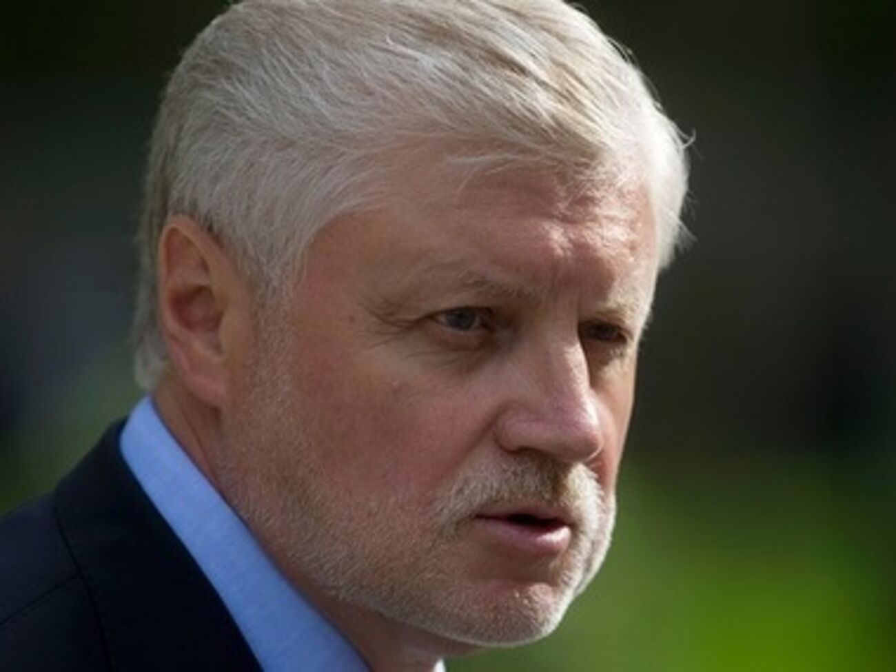 Миронов повезет свою семью в Крым не по доброй воле