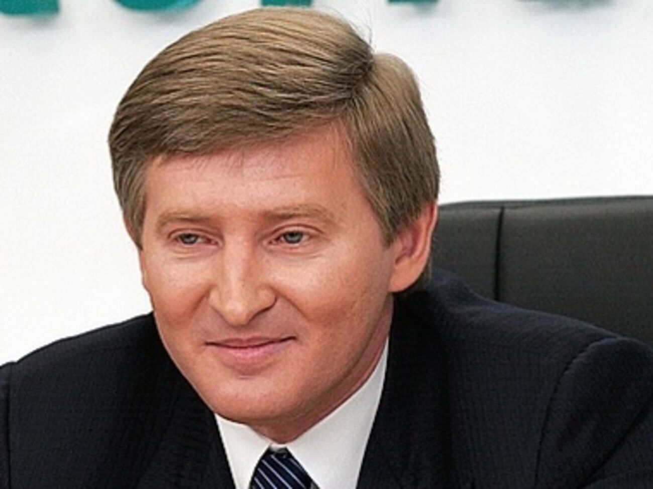 "Народные дружины" Ахметова являются провокативными по мнению общественных активистов.