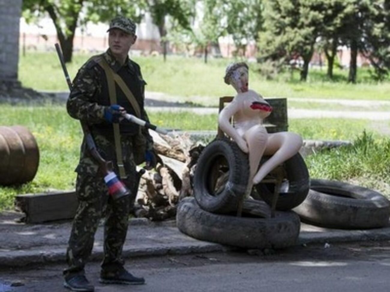 В Славянске выкрали трех девушек