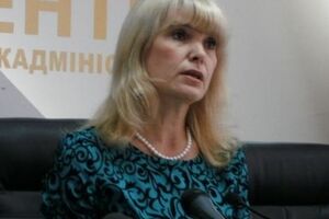 Ирина Веригина сообщает, что в северных районах Луганской области "референдум" не проходит, несмотря на то, что в течение недели в районы приезжали вооруженные террористы и пытались запугать местное население.