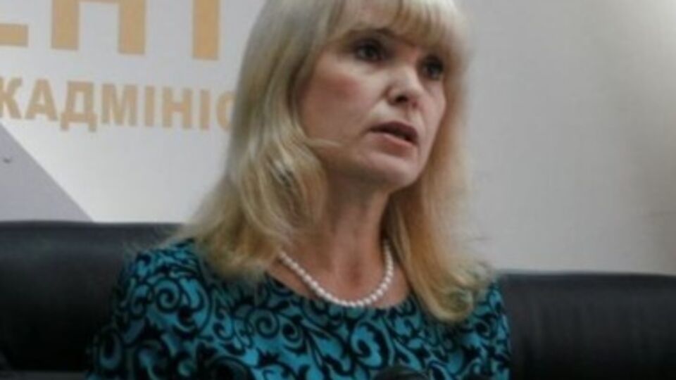 Ирина Веригина сообщает, что в северных районах Луганской области "референдум" не проходит, несмотря на то, что в течение недели в районы приезжали вооруженные террористы и пытались запугать местное население.