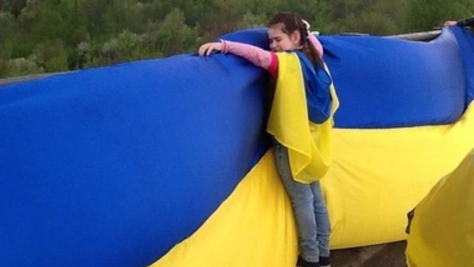 Организаторы флешмоба призывают "отстоять свой город и доказать,что Харьков --- это Украина!"