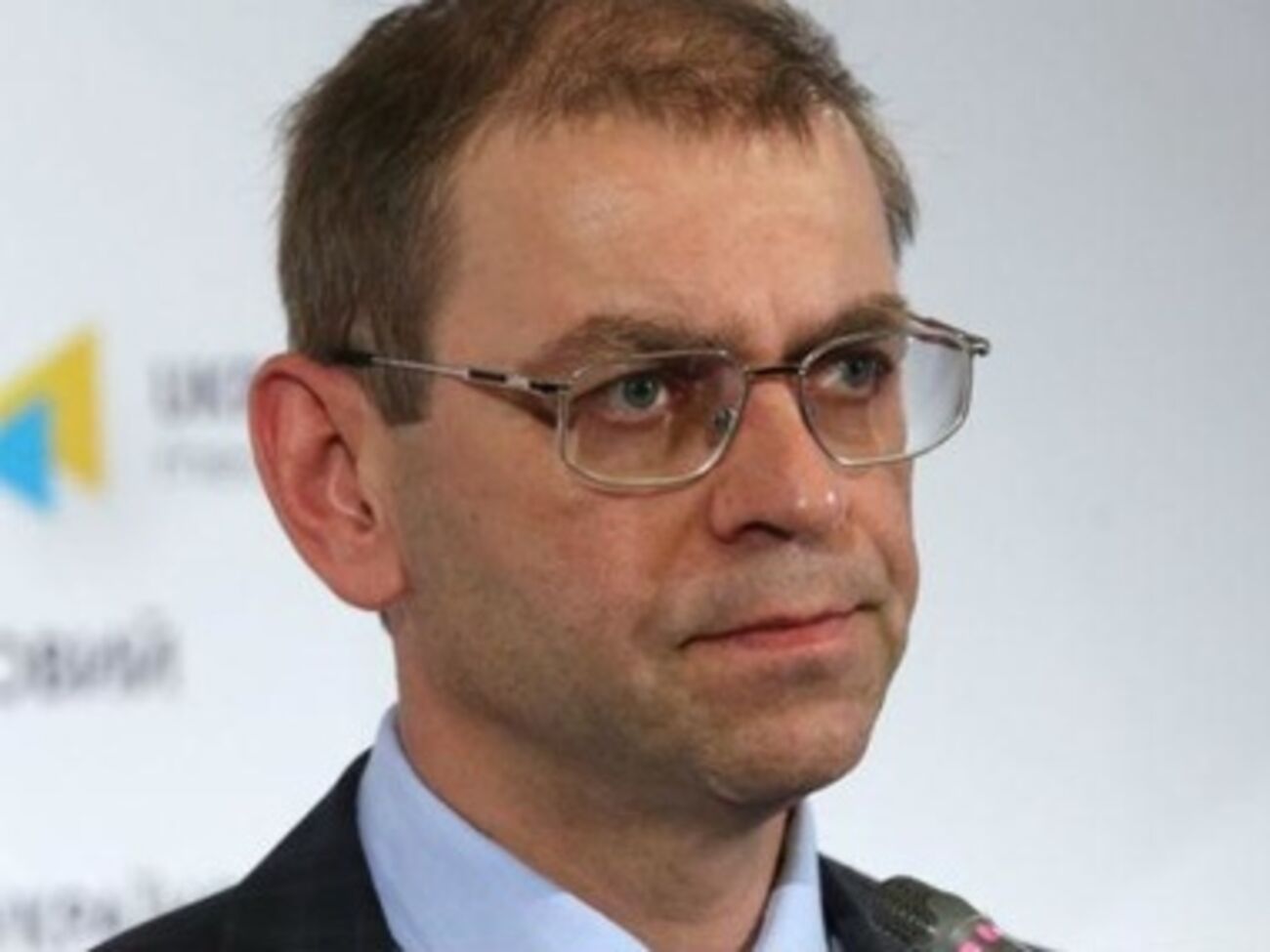 Сергей Пашинский подчеркнул,что миротворцы могут быть введены только на основании решения Совета Безопасности ООН, ''а все остальное &ndash; это будут не миротворцы, а оккупанты''.