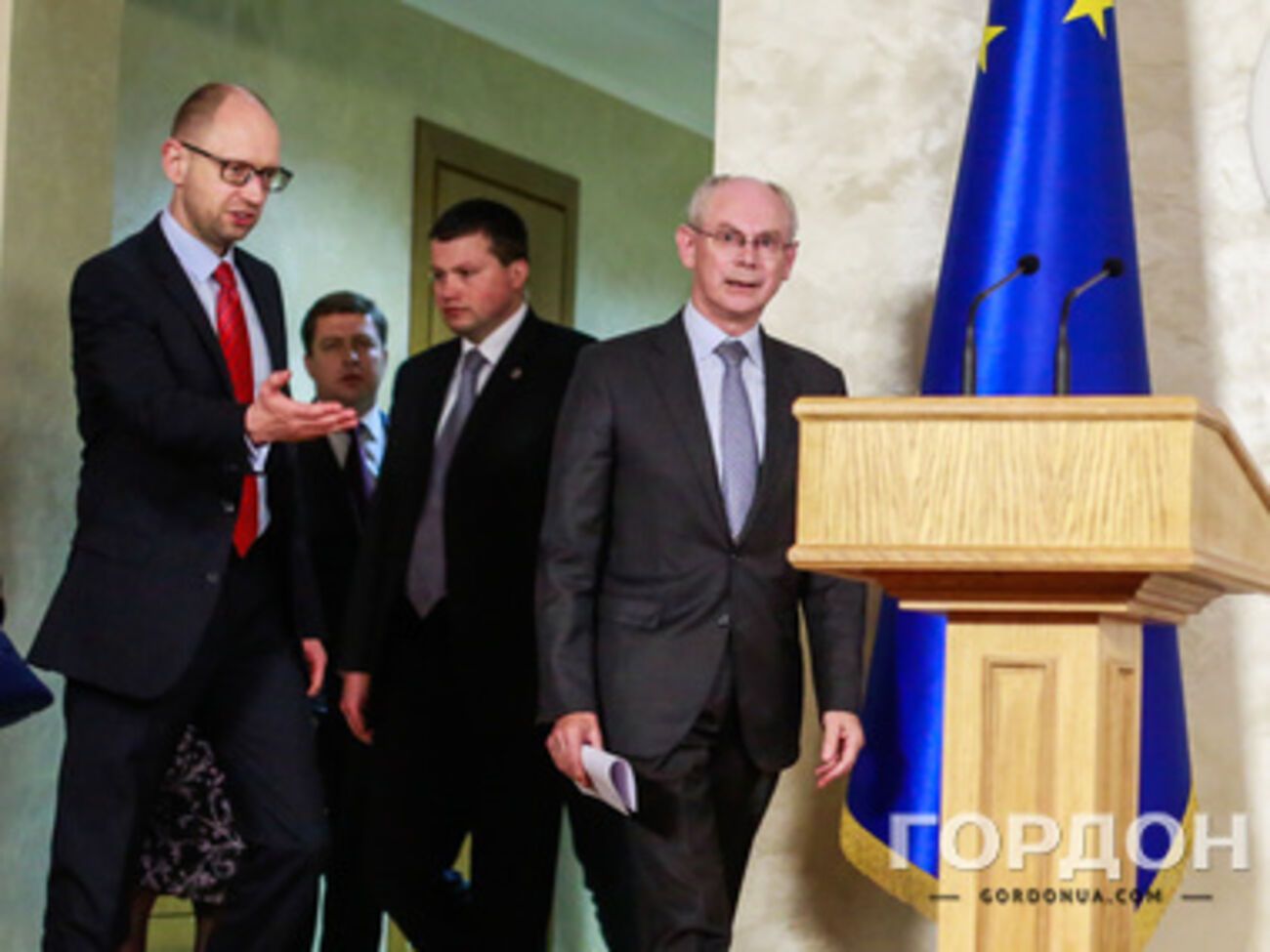 Херман ван Ромпей и Арсений Яценюк провели совместный брифинг