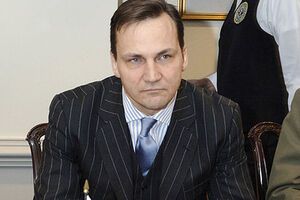 Зимой может наступить нехватка газа, считает Сикорский