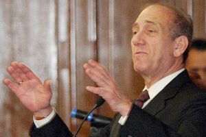 Эхуд Ольмерт стал премьером Израиля в 2006 году