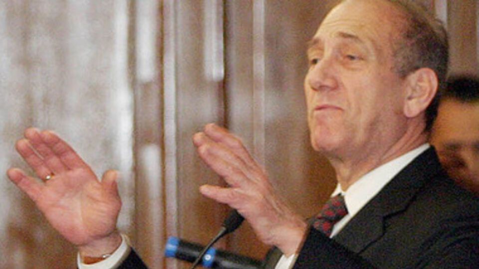Эхуд Ольмерт стал премьером Израиля в 2006 году