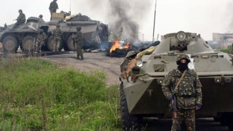 Украинские десантники попали в засаду сепаратистов.