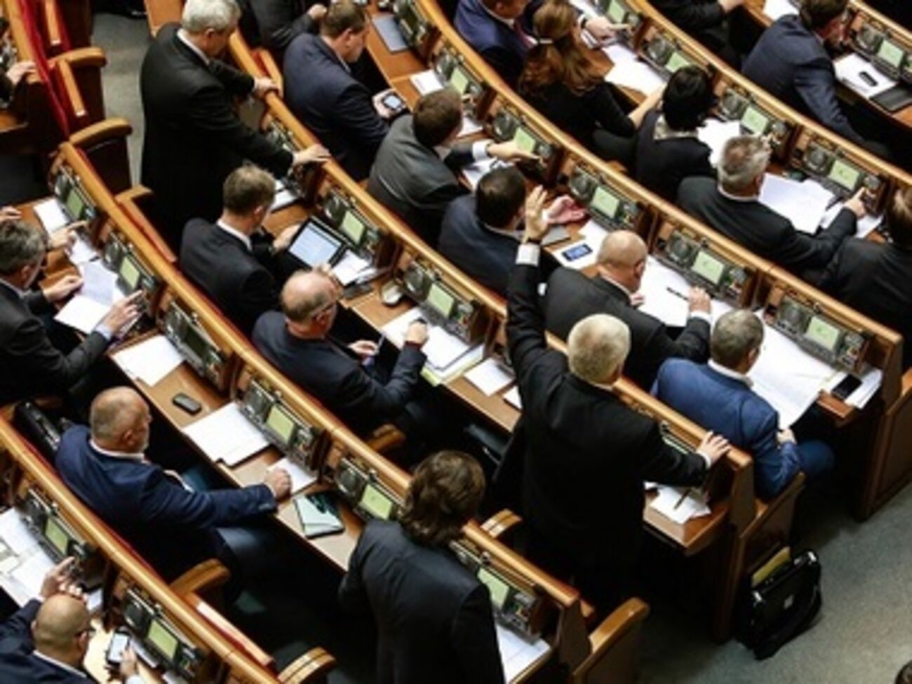 Верховная Рада решила взять расследование массовых убийств на юго-востоке в свои руки